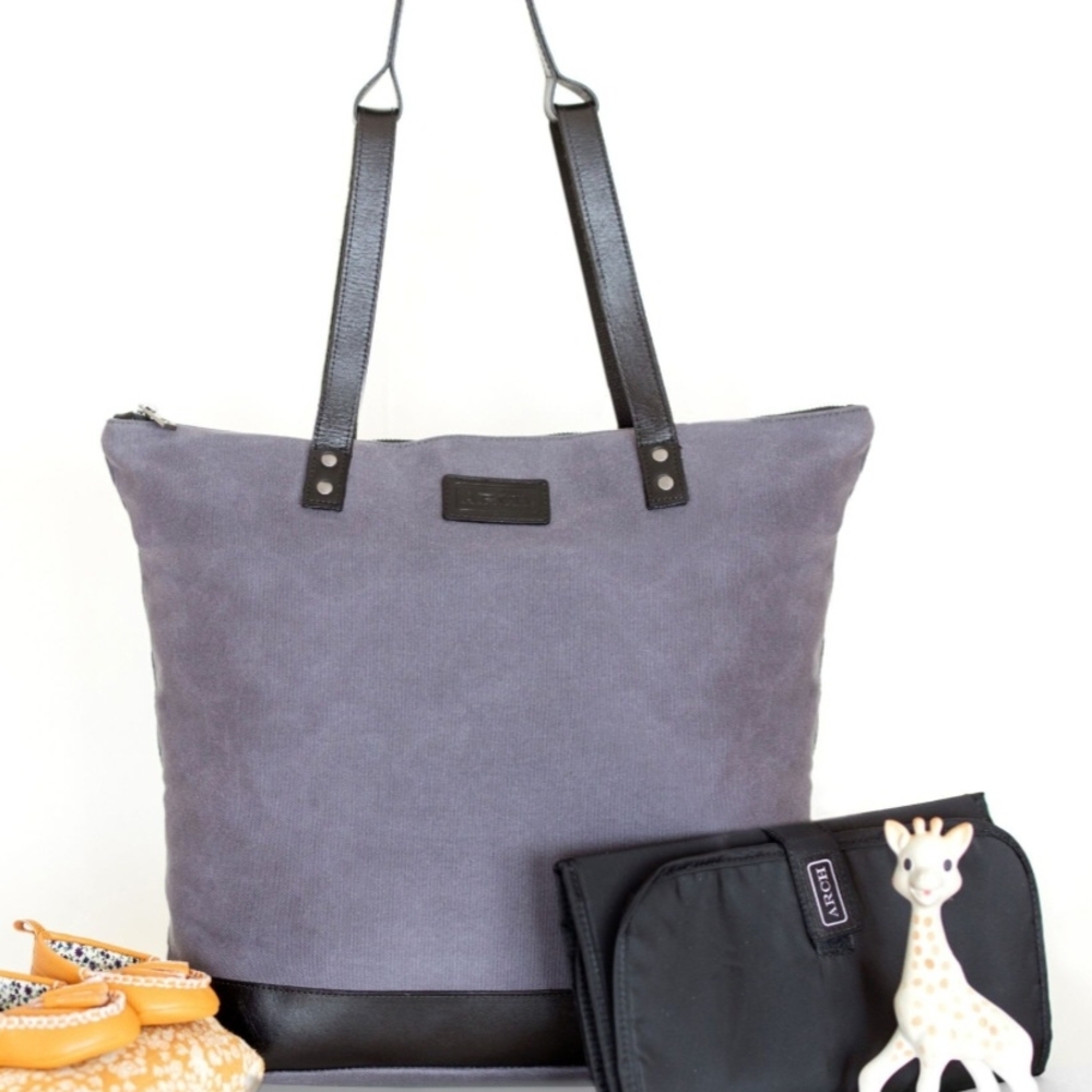 Arche Luxe Black and Gray Baby Bag